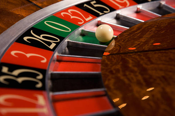 sikowd mobile app interface showing live dealer tables and sportsbook markets